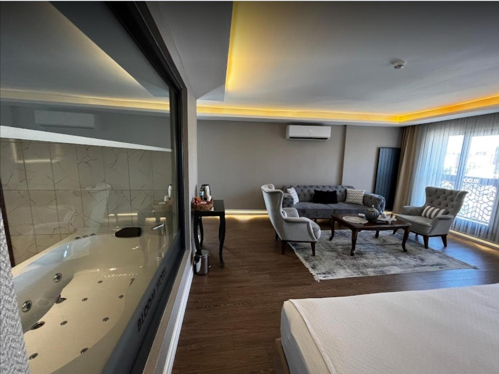 Bloom Suite Hotel Halic Bagian luar foto